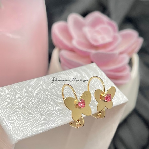 18k Gold Filled CZ Butterfly French Lock Earrings 🦋✨ Aretes de mariposa - Picture 1 of 4